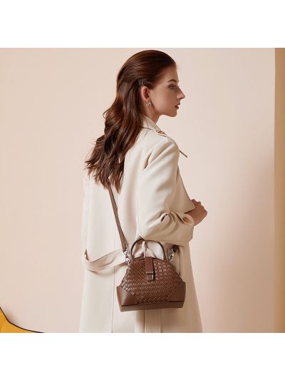 Weaving Genuine Leather Small Bucket Bag Doctor Bag Cross Body Bag