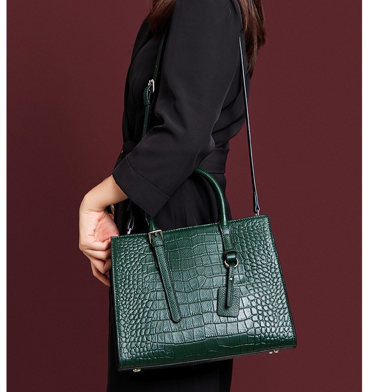 wholesale leather handbags