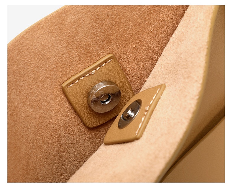 wholesale leather handbags