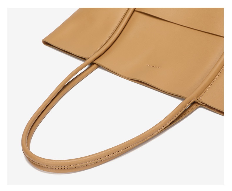 wholesale leather handbags