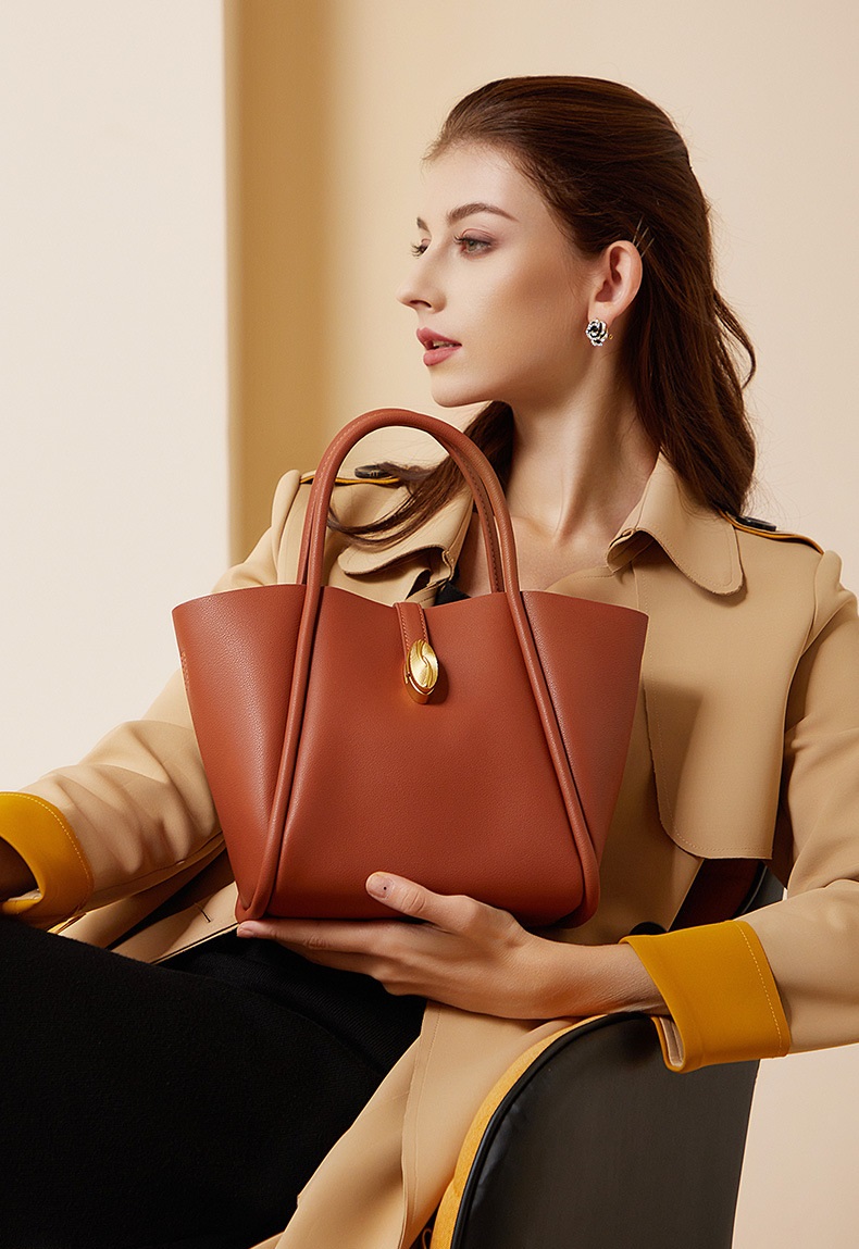 wholesale leather handbags